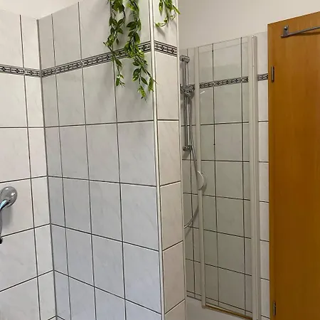 Haus Mit Garten - Kingbett - Wifi - Parkplatz Έσσεν