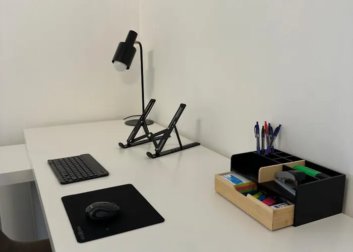 Haus Mit Garten - Kingbett - Wifi - Parkplatz Appartement *